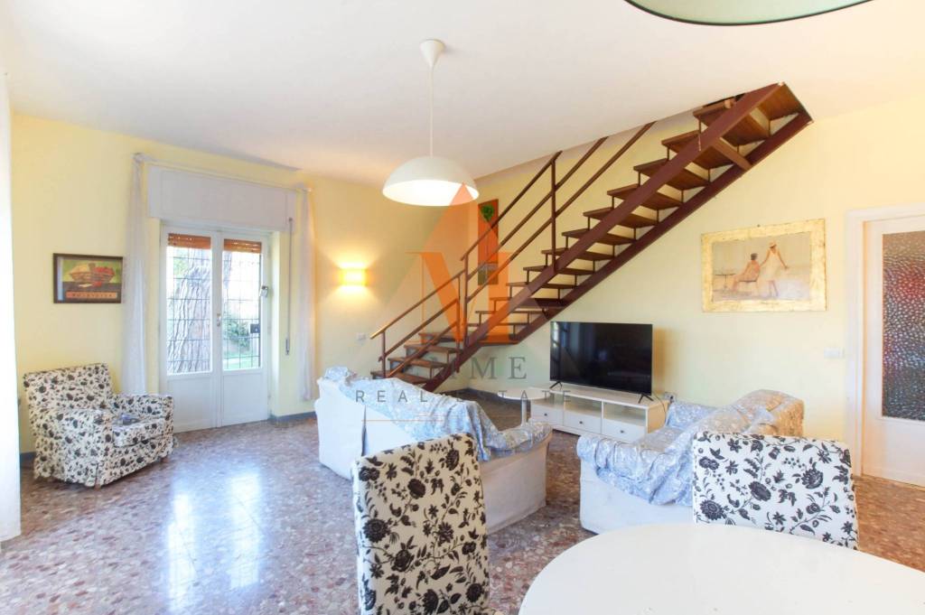 casa indipendente in vendita ad Anzio in zona Villa Claudia