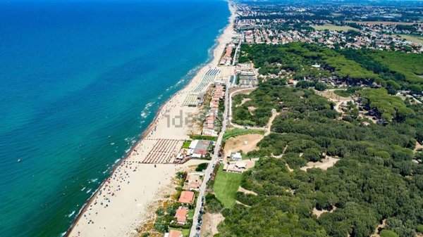 terreno edificabile in vendita ad Anzio in zona Lido dei Pini