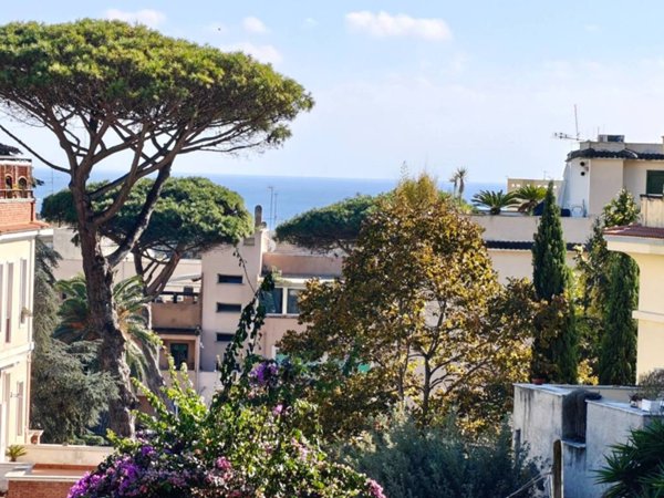 appartamento in vendita ad Anzio in zona Mare