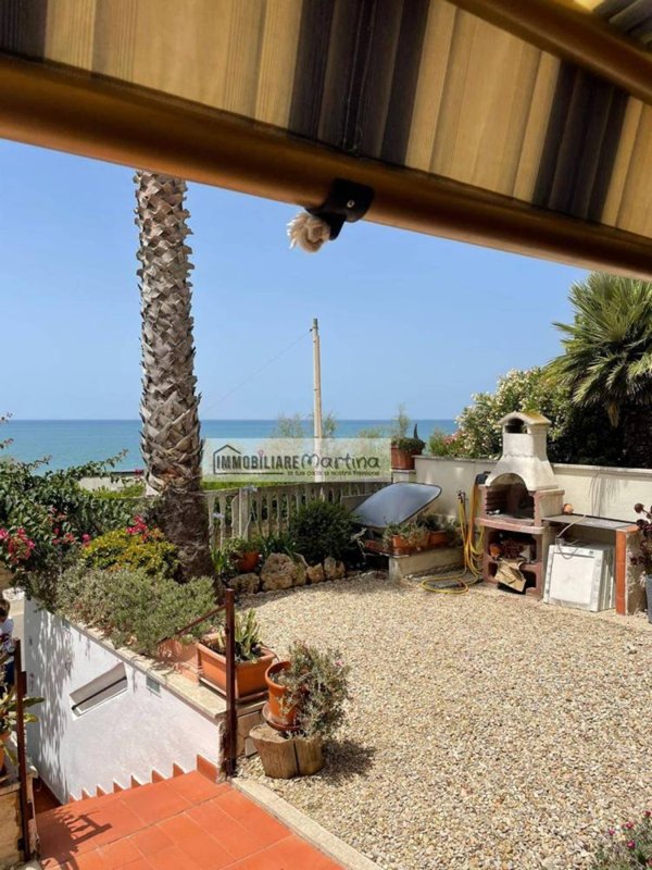 appartamento in vendita ad Anzio in zona Mare