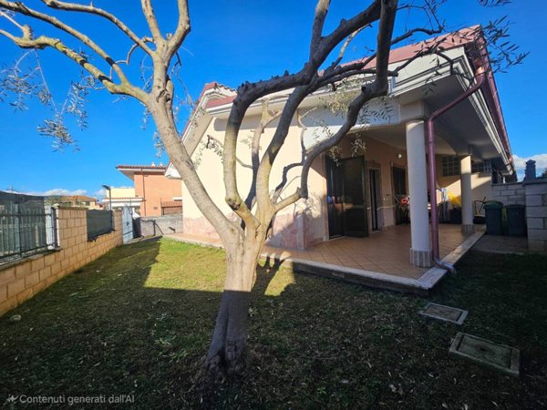 villa in vendita ad Anzio in zona Villa Claudia