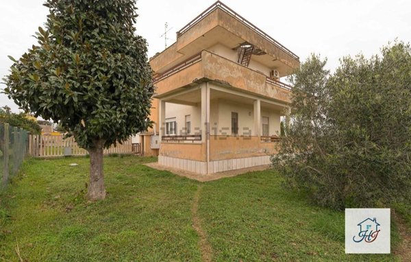casa indipendente in vendita ad Anzio