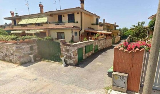 casa indipendente in vendita ad Anzio