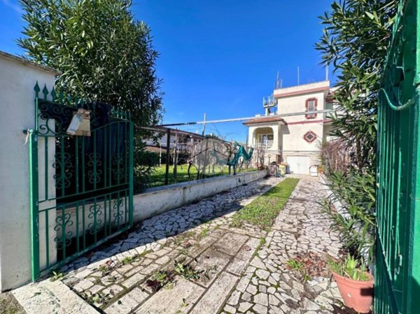 casa indipendente in vendita ad Anzio in zona Cincinnato