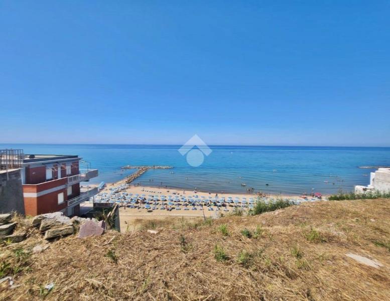 appartamento in vendita ad Anzio in zona Mare