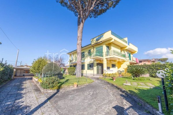 casa indipendente in vendita ad Anzio in zona Lido dei Pini