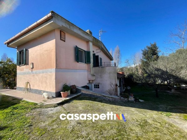 casa indipendente in vendita ad Anzio in zona Mare