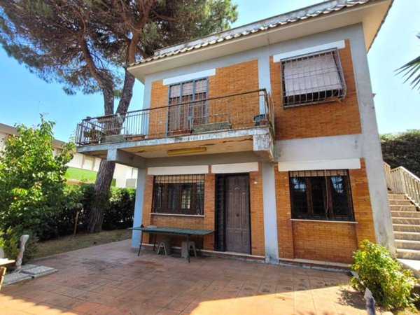 casa indipendente in vendita ad Anzio