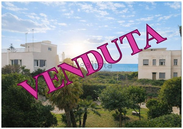 appartamento in vendita ad Anzio in zona Mare