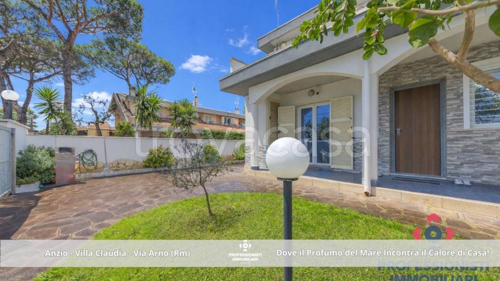 casa indipendente in vendita ad Anzio in zona Villa Claudia