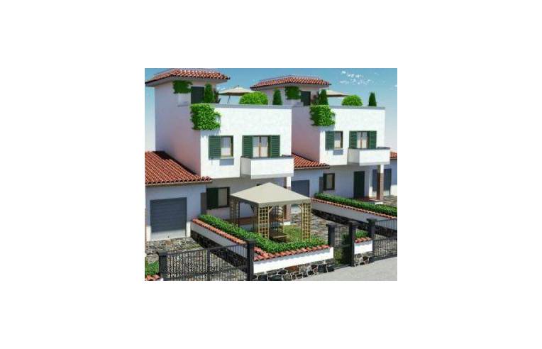 casa indipendente in vendita ad Anzio in zona Mare