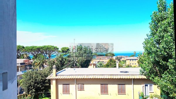 appartamento in vendita ad Anzio in zona Lido delle Sirene