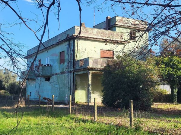casa indipendente in vendita ad Anzio