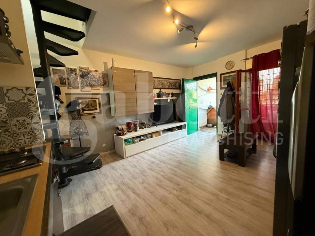appartamento in vendita ad Anzio in zona Mare