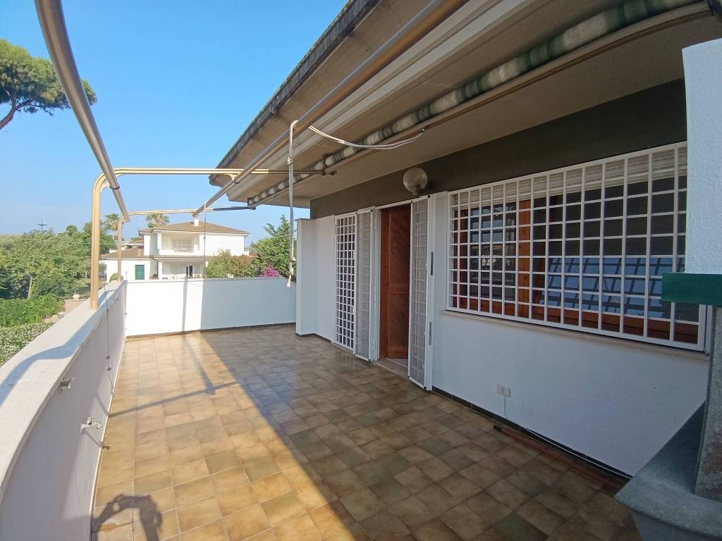 casa indipendente in vendita ad Anzio in zona Cincinnato