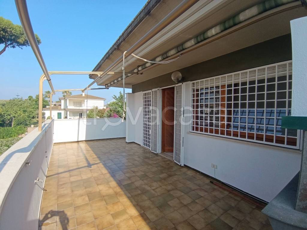 casa indipendente in vendita ad Anzio in zona Villa Claudia