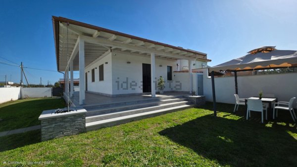 casa indipendente in vendita ad Anzio in zona Stazione