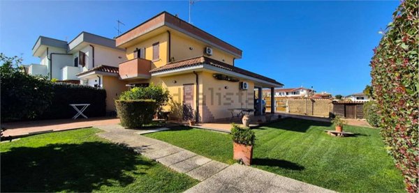 casa indipendente in vendita ad Anzio
