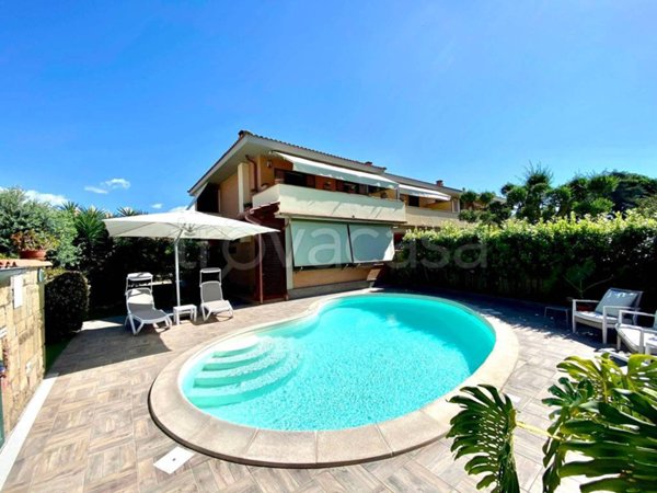 casa indipendente in vendita ad Anzio in zona Stazione