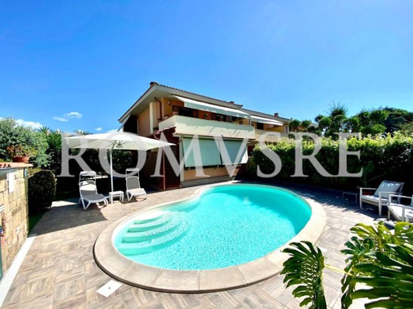 casa indipendente in vendita ad Anzio in zona Stazione