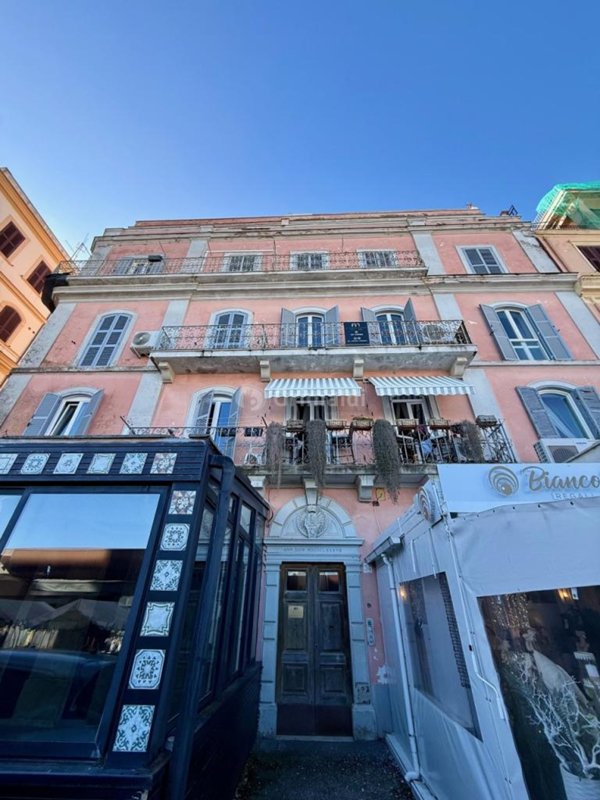 appartamento in vendita ad Anzio in zona Mare