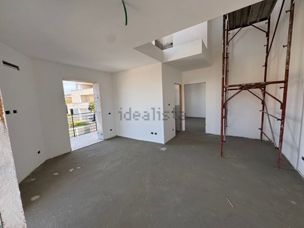 appartamento in vendita ad Anzio in zona Mare