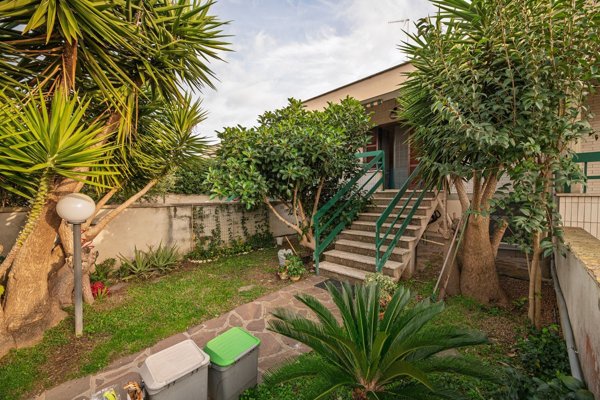 appartamento in vendita ad Anzio in zona Villa Claudia