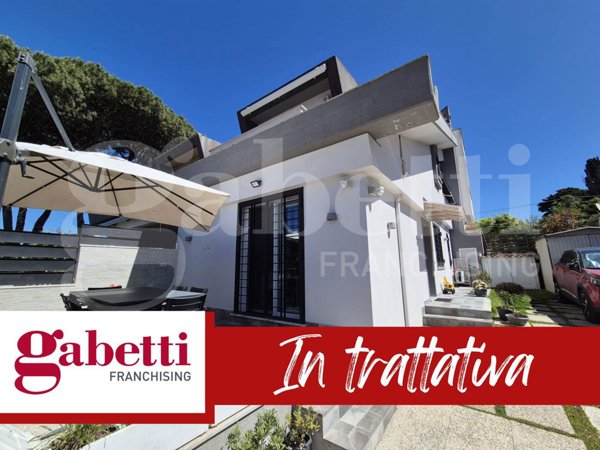 casa indipendente in vendita ad Anzio in zona Villa Claudia