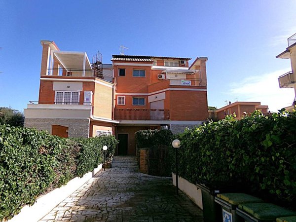 appartamento in vendita ad Anzio in zona Mare