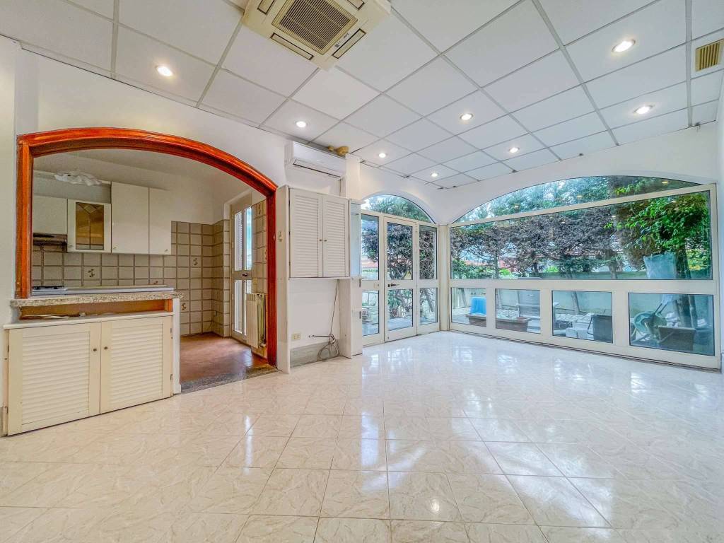 casa indipendente in vendita ad Anzio in zona Stazione