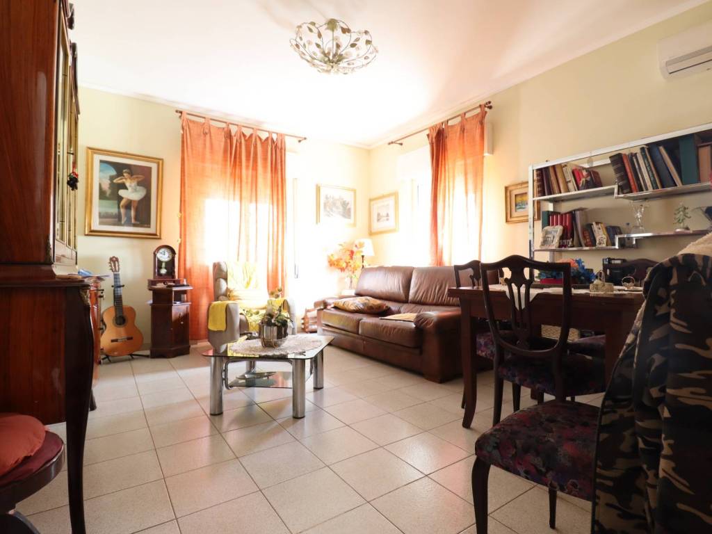 appartamento in vendita ad Anzio in zona Mare