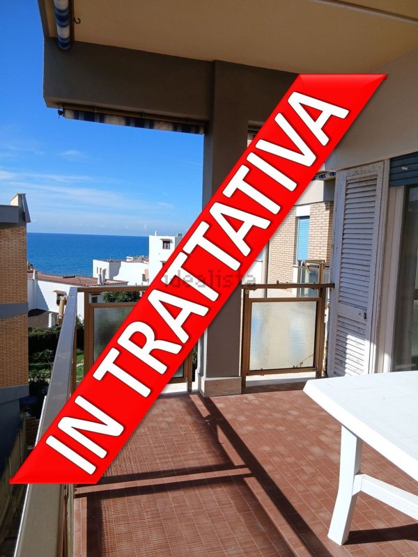 appartamento in vendita ad Anzio in zona Mare