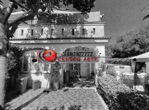 appartamento in vendita ad Anzio in zona Mare