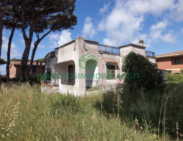 casa indipendente in vendita ad Anzio in zona Mare