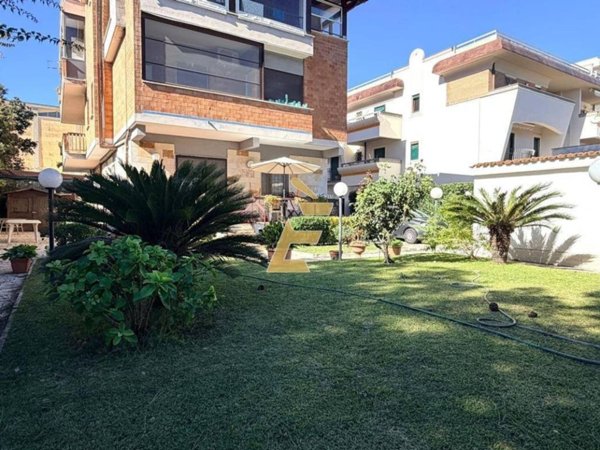 appartamento in vendita ad Anzio in zona Mare