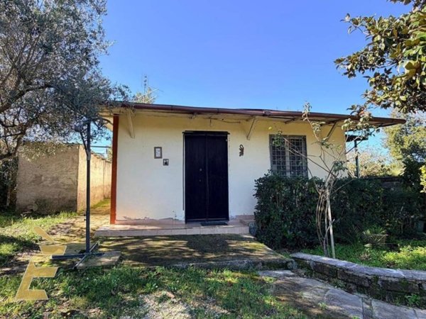 casa indipendente in vendita ad Anzio in zona Lido dei Pini