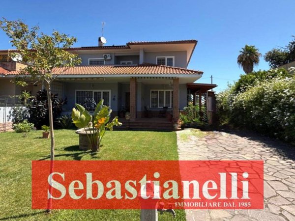 casa indipendente in vendita ad Anzio in zona Mare