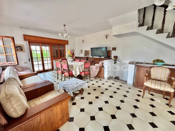casa indipendente in vendita ad Anzio in zona Mare