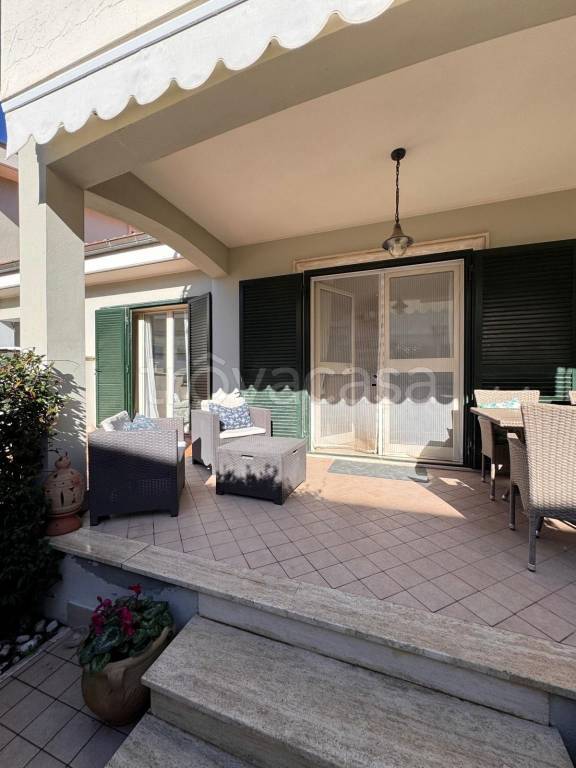 casa indipendente in vendita ad Anzio in zona Marechiaro
