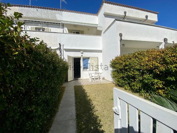 casa indipendente in vendita ad Anzio in zona Cincinnato