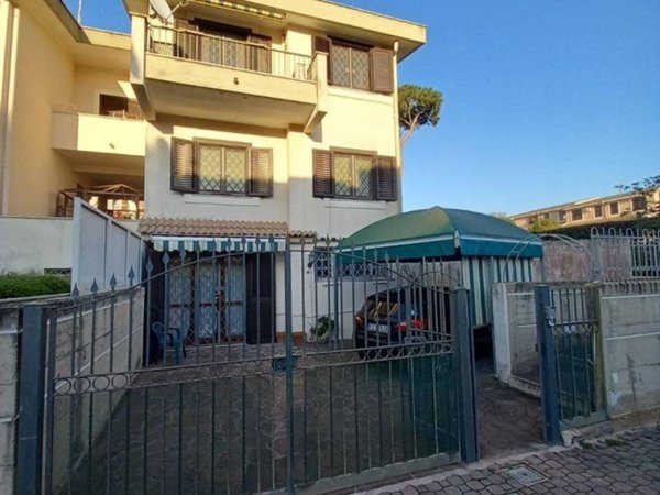 casa indipendente in vendita ad Anzio in zona Villa Claudia