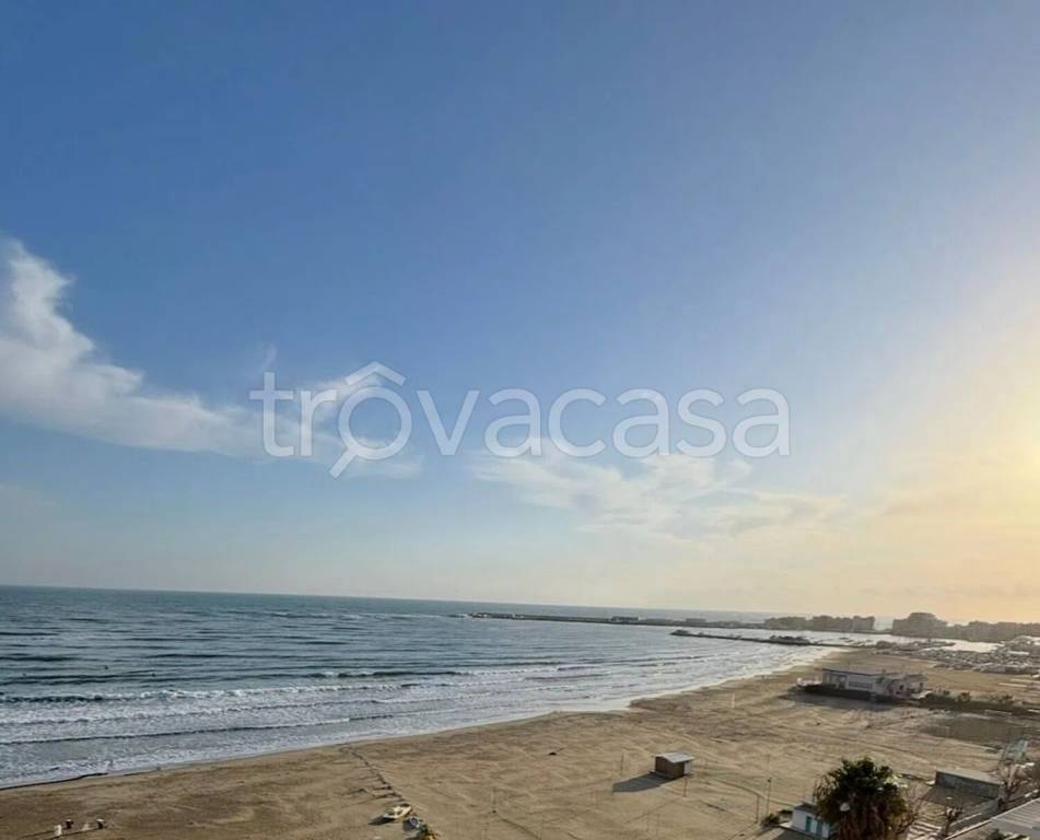 appartamento in vendita ad Anzio in zona Mare