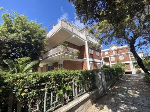 appartamento in vendita ad Anzio in zona Mare