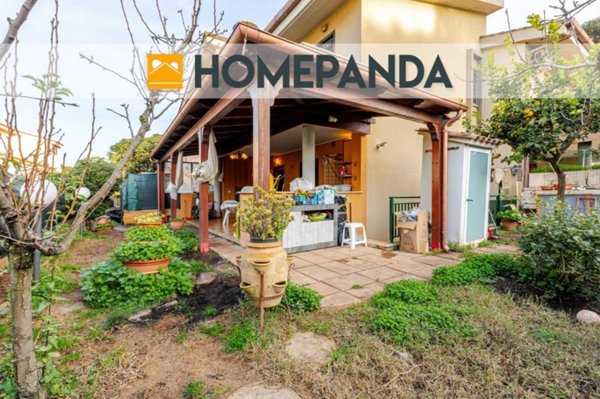 casa indipendente in vendita ad Anzio in zona Mare
