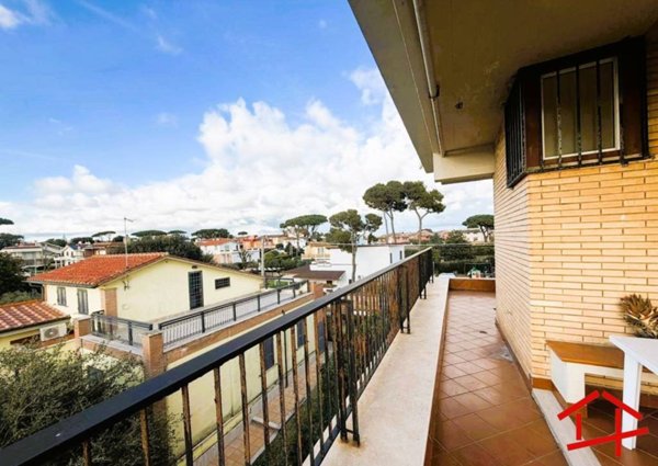 appartamento in vendita ad Anzio in zona Villa Claudia