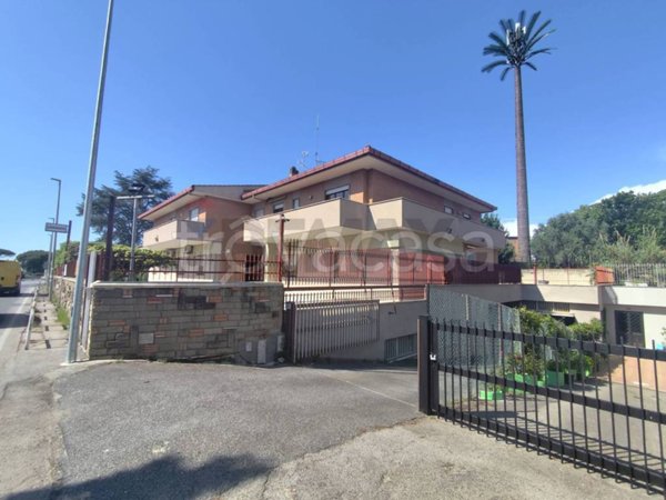 casa indipendente in vendita ad Anzio in zona Mare