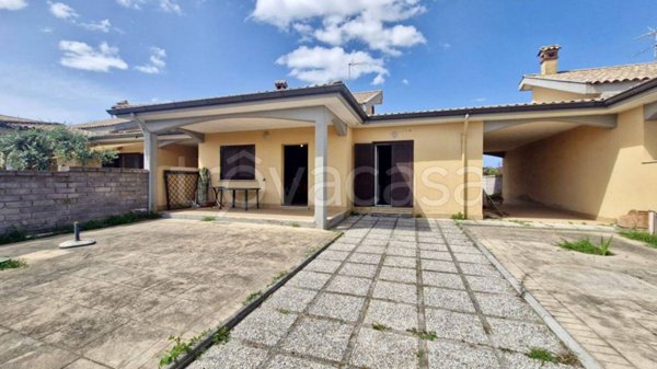 casa indipendente in vendita ad Anzio in zona Stazione