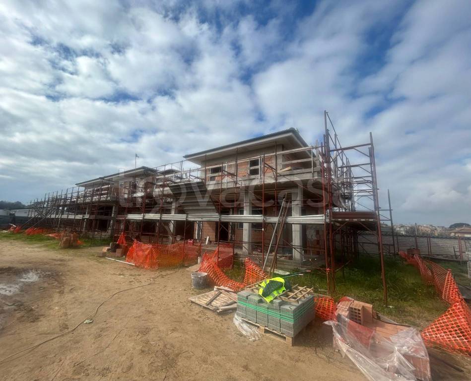 casa indipendente in vendita ad Anzio in zona Stazione
