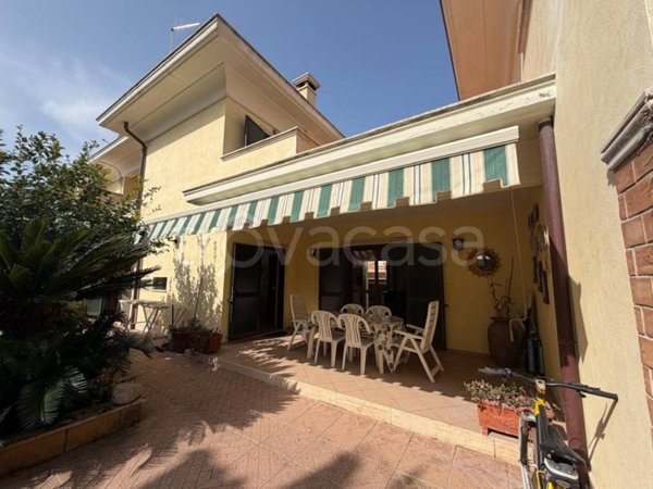 casa indipendente in vendita ad Anzio in zona Mare