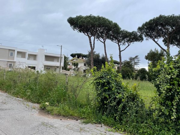 terreno agricolo in vendita ad Anzio in zona Mare